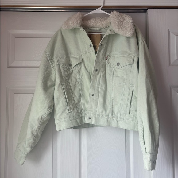 NWT Levi’s Ex-Boyfriend Corduroy Sherpa Trucker Jacket - Picture 2 of 8